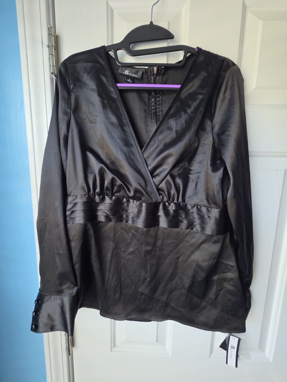 Satin V-Neck Long Sleeve Women's Top - Black